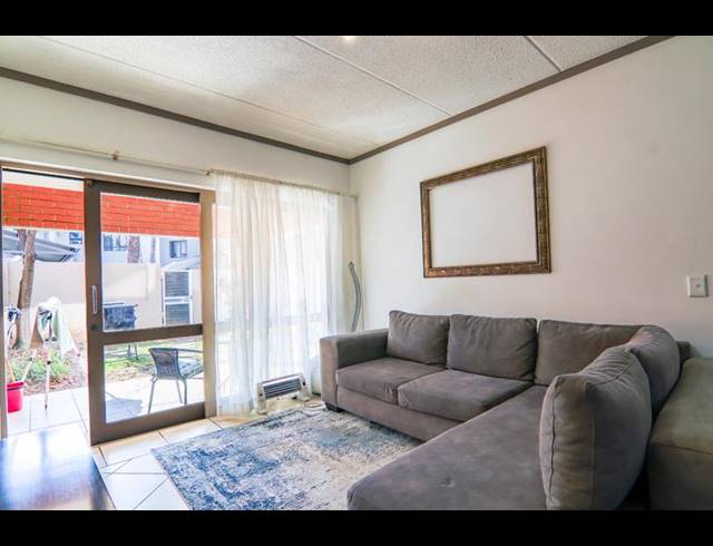 1 BEDROOM APARTMENT FOR SALE IN PAULSHOF